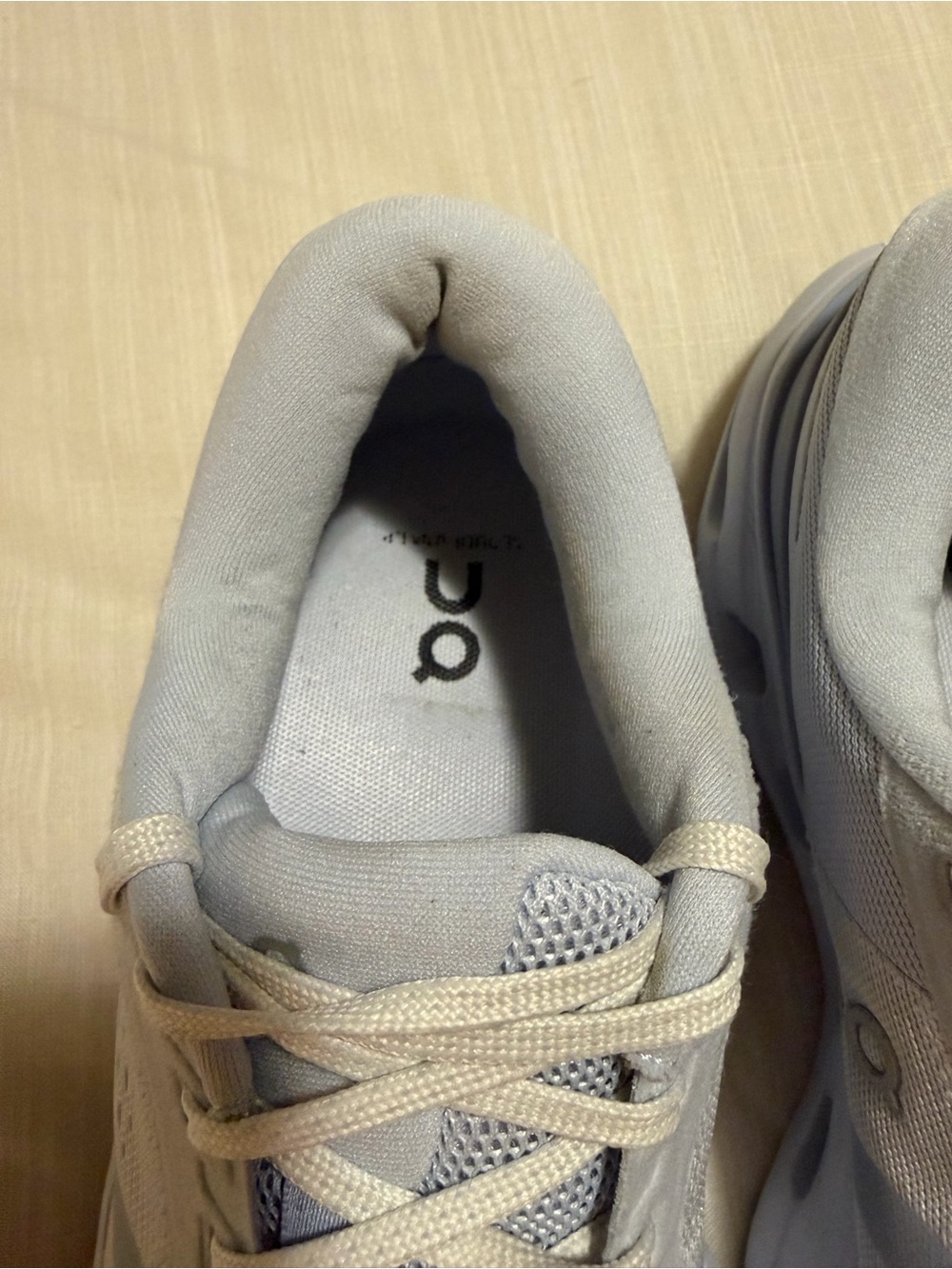 On Cloudrunner 3 Road Running woman’s size 9 - Picture 12 of 16